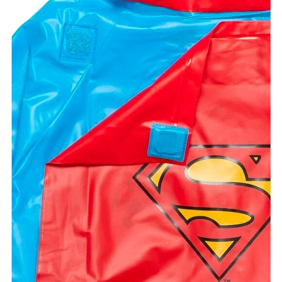 DC Comics Boys’ Superman Raincoat with Detachable Cape Size 7/8, Blue & Red New - Picture 5 of 8